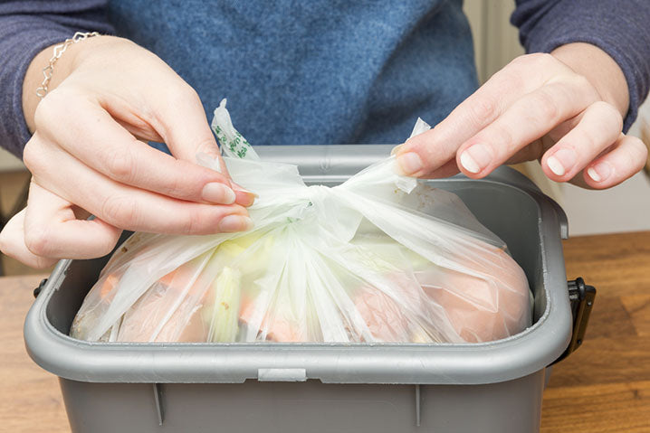 Beginners' Guide to Plastic Bag Recycling - How to Make a Wallet