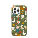 Coque iPhone 14 Pro « Forest Floor Barn Besties »