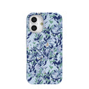Coque iPhone 16 bleu poudre à fleurs bleues