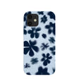 Coque iPhone 12/iPhone 12 Pro à motif marguerites bleu poudré