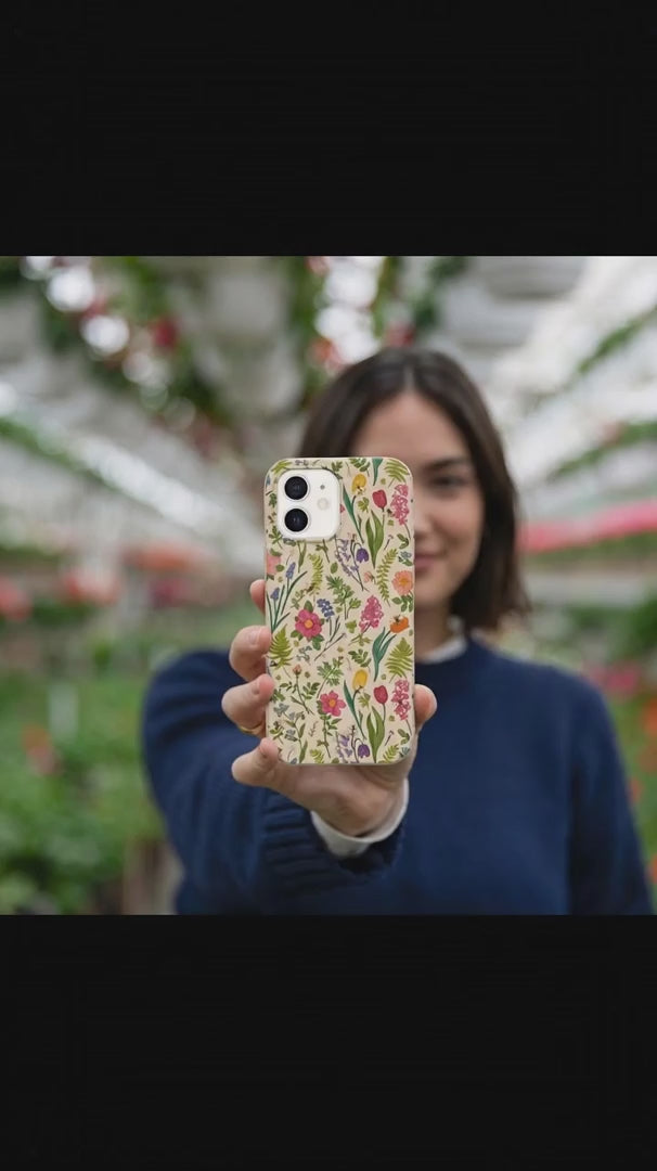 Seashell Bee Meadow iPhone 6/6s/7/8/SE Case