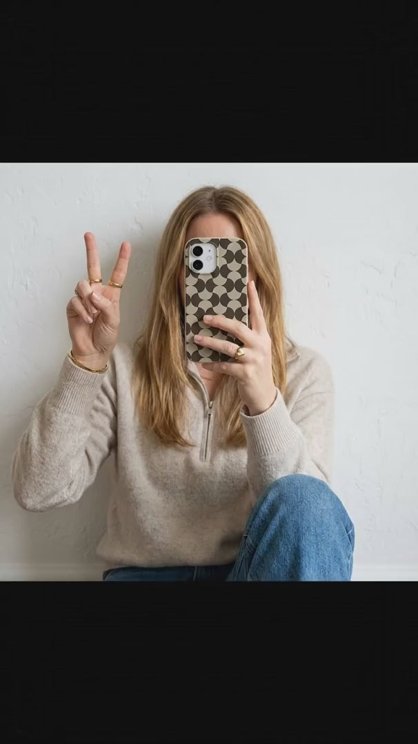 London Fog Graphic Groove iPhone 16 Pro Max Case - Product video demonstration