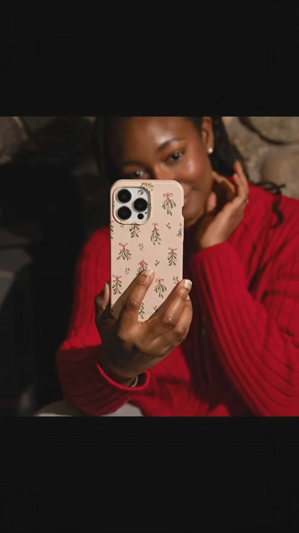 Seashell Merry Mistletoe iPhone 16 Case - Product video demonstration