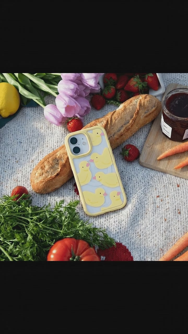 Clear Ducks iPhone 17 Case With Sunbeam Ridge (MagSafe included) - Product video demonstration