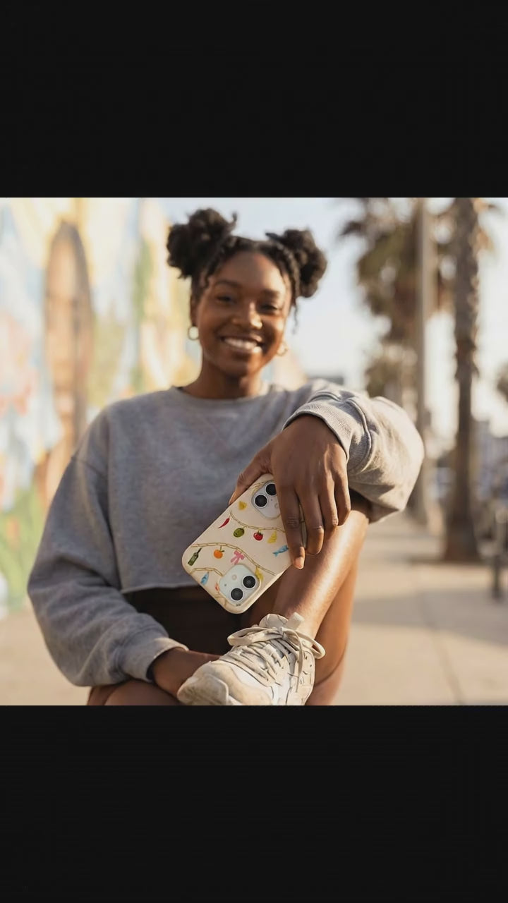 Seashell Dolce Summer iPhone 17 Case - Product video demonstration