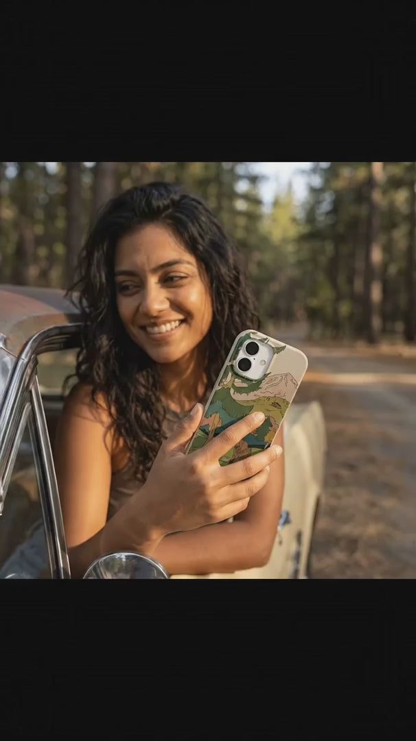 London Fog Rocky Bear iPhone 15 Pro Case - Product video demonstration