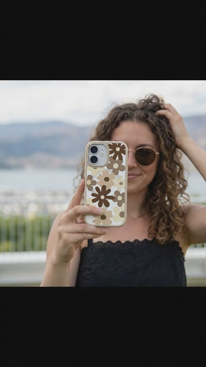 Clear Mocha Poppy iPhone 17 Case With London Fog Ridge (MagSafe included) - Product video demonstration