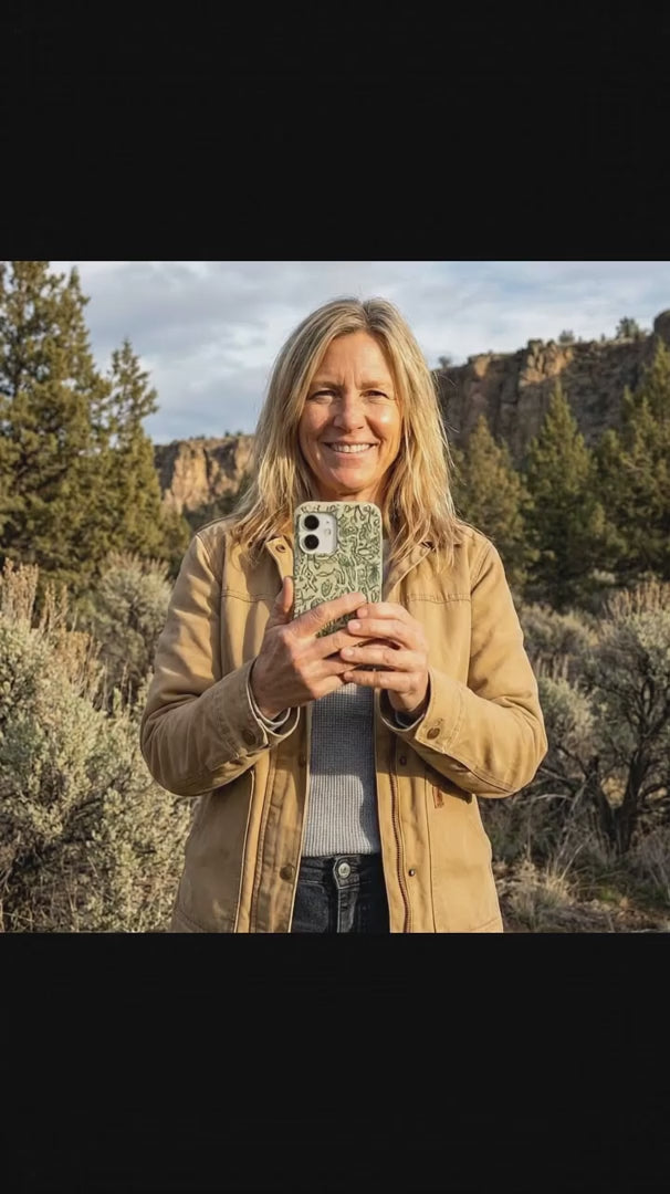 London Fog Cozy Woodland iPhone 15 Pro Case - Product video demonstration