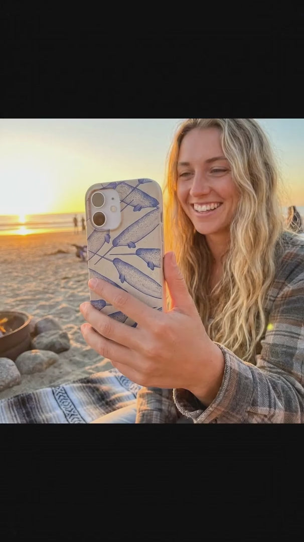 London Fog Magical Narwhal iPhone 16 Case - Product video demonstration