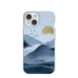 Coque iPhone 14 Bleu poudré Montagnes brumeuses