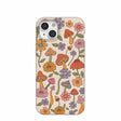 Coque iPhone 15 Plus à motif de champignons et de fleurs de coquillages